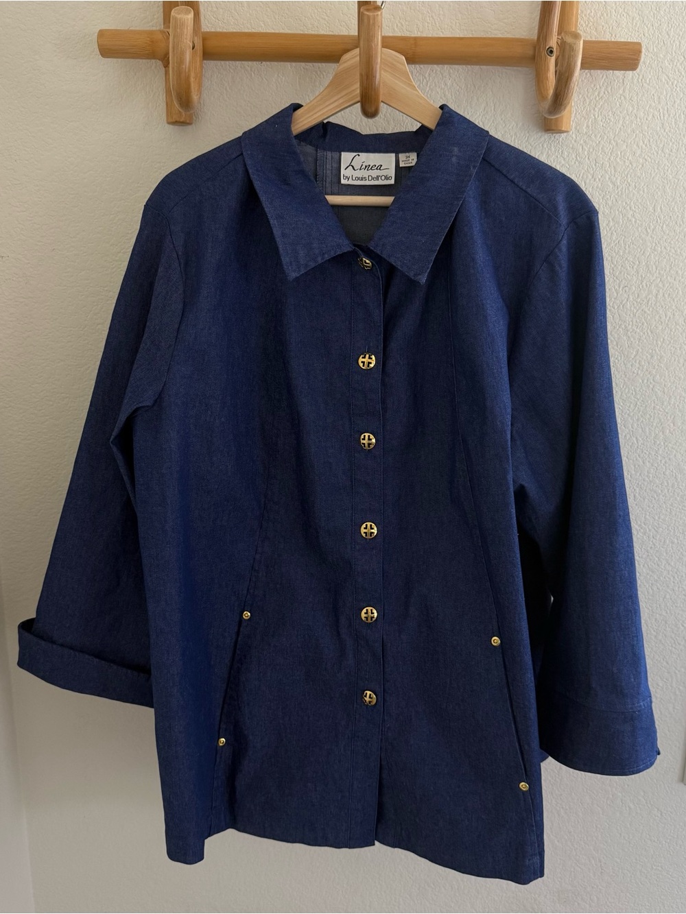 Linea by Louis Dell'Olio 90s blue denim shirt jacket gold buttons classic chic